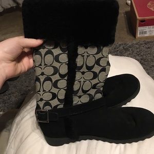 Coach boots ! Size 9